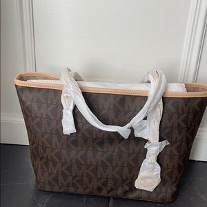 BRAND NWT Michael Kors Small Logo Jet Set Tote
